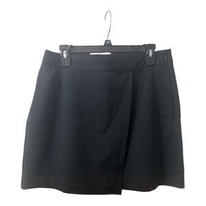 A NEW DAY Black Mini Skirt with Side Zipper and Pockets Size 10 Flirty Classic